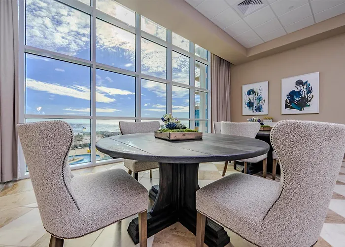 Phoenix Gulf Towers 1208 *