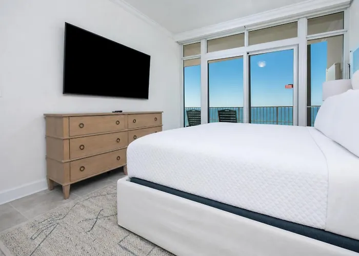 Phoenix Gulf Towers 1208 Apartment